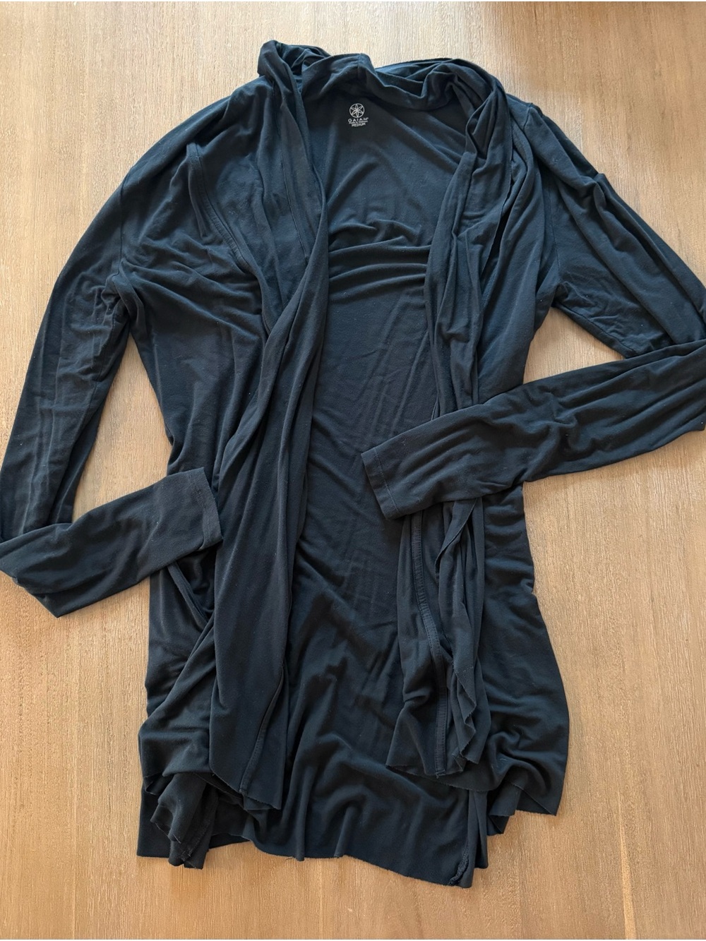 GAIAM Women’s Black Open-Front Flowy Lightweight Yoga Cardigan Medium